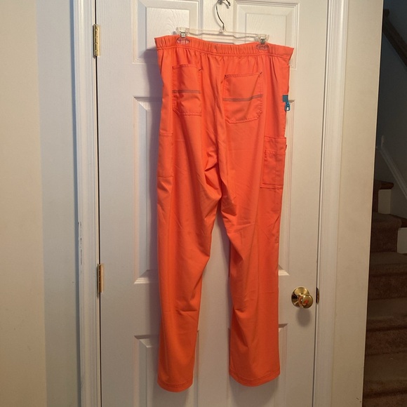 NWOT Carhartt 2 Piece Scrub Set…size XL & XL Tall - Picture 7 of 9